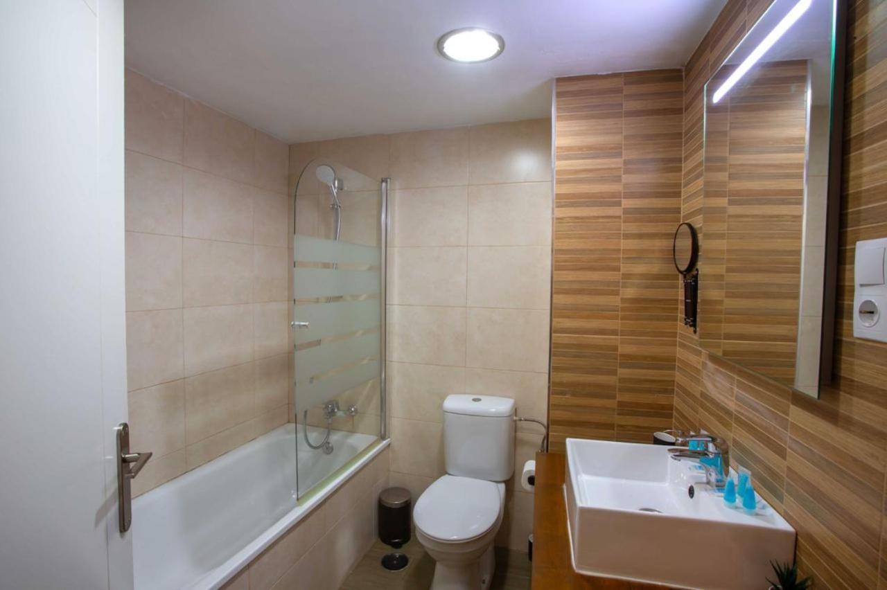 Holidays2Malaga Lagunillas 3 Bedrooms Downtown Local Area 500Mb Free Wifi エクステリア 写真